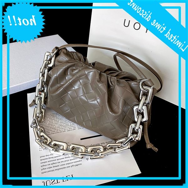 

thick metals chain pu leather cloud task for women 2021 winter arm bag lady shoulder handbags women's travel handbag