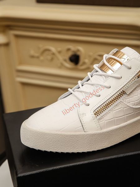 

the latest fashion red bottom men's women's leather sneakers party shoes men's sneakers low-spiked flat shoes size 38-45, Black