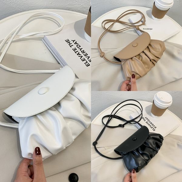 

ранняя осень отдых просто для женщин 2020 новая морщина моды корейской версии модно одно плечо небольшой квадратный мешок крест над небольшо