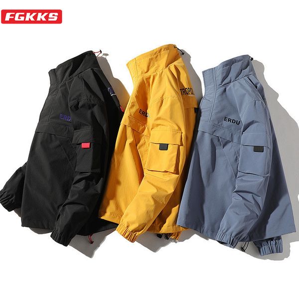 

fgkks brand men's jackets solid color men tooling coat fashion high street style light thin youth jackets male 201118, Black;brown