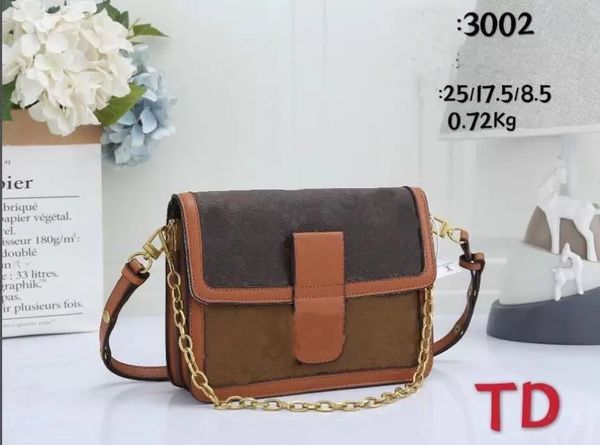 

hh 2022 famous women luxurys designers bags shoulder cross body clutch lady fashion bag leather classic saddle women simplicity horsebit cro