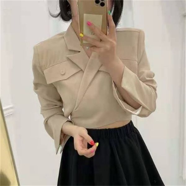 

2021 new elegant female shirt a firm collar carved pockets long puff sleeve cut-out shirts fine office ladies spring clothes q518, White