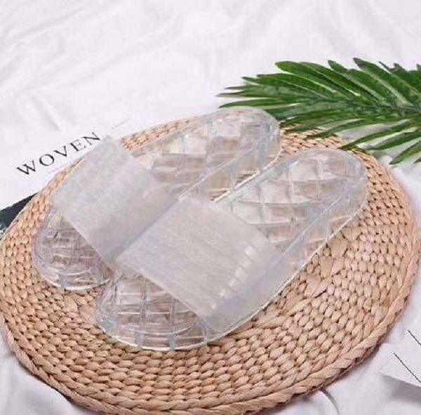 

2022 designer men b slippers summer new women cartoon big head slippers glue surface transparent crystal shoes pvc luxury bath lady35-45, Black