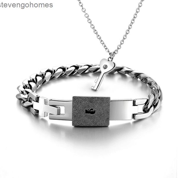 

to titanium steel bracelet women's concentric lock soars the sky, Slivery;golden