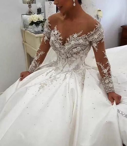 2022 Splendidi abiti da sposa da ballo con maniche lunghe Abito da sposa Sweep Train Cristalli di perline di lusso Applique in pizzo Custom Made vestido de novia Plus Size