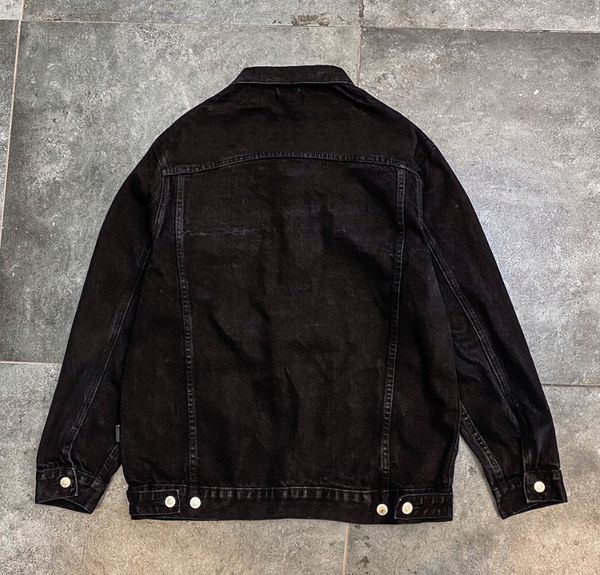 

20fw мужские джинсовые куртки сыпучие отворотом джинсовой куртки beads моды кнопки new style stresswear повседневный размер s-xl, Black;brown