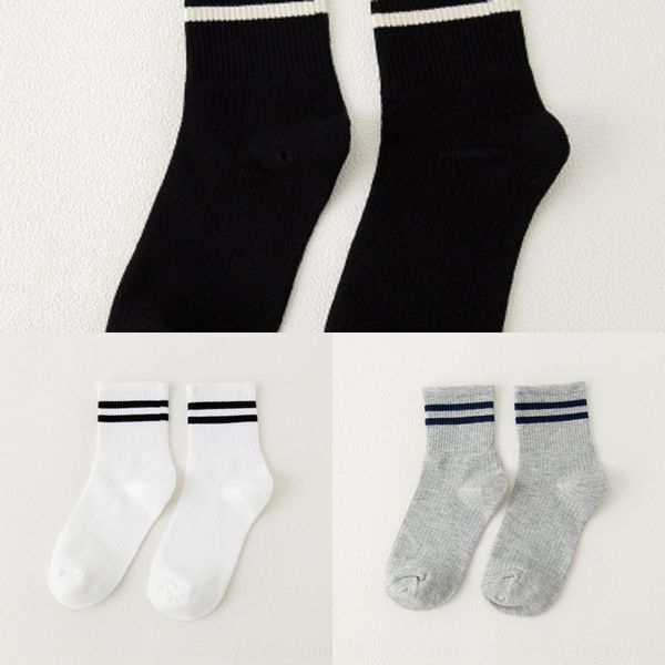 

2019 spring and autumn women's style versatile pile up two bar sports spring series sports series socks women's socks mghgv, Black