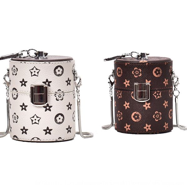 

small shoulder bucket women's 2020 new korean version versatile bucket bag fashion personality chain one shoulder messenger bag fashion