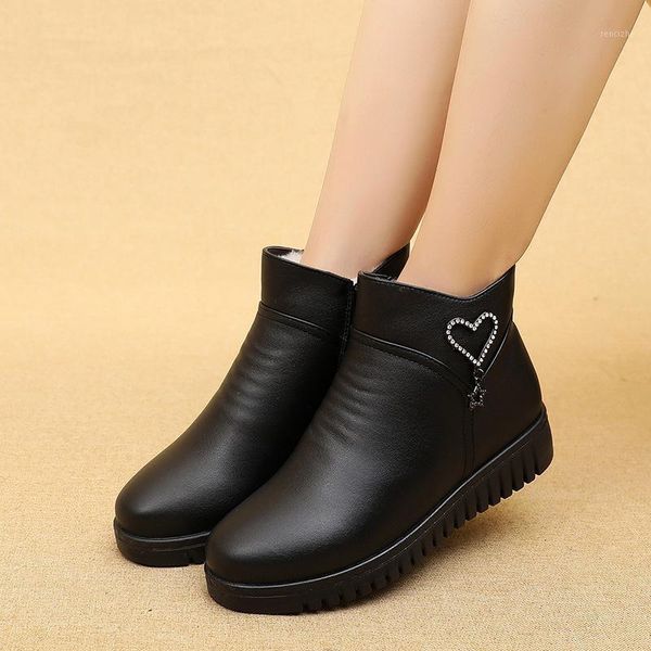 

boots winter leather soft-soled women's short flat-bottomed plus velvet warm mother snow non-slip elderly cotton shoes1, Black