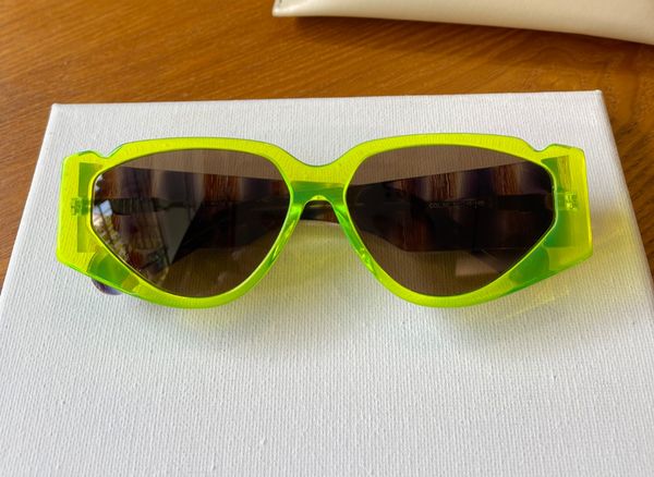 

shield shinny green sunglasses brown lens hip hop glasses sport sun glasses for men women puplar stye eyewear wth box, White;black