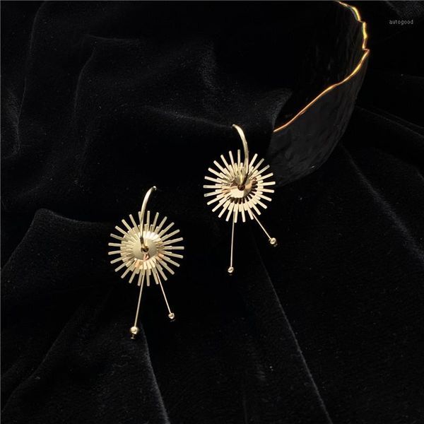 

stud personality baroque ins wind earrings metal sunflower women jewelry europe and the united states geometric trendy1, Golden;silver