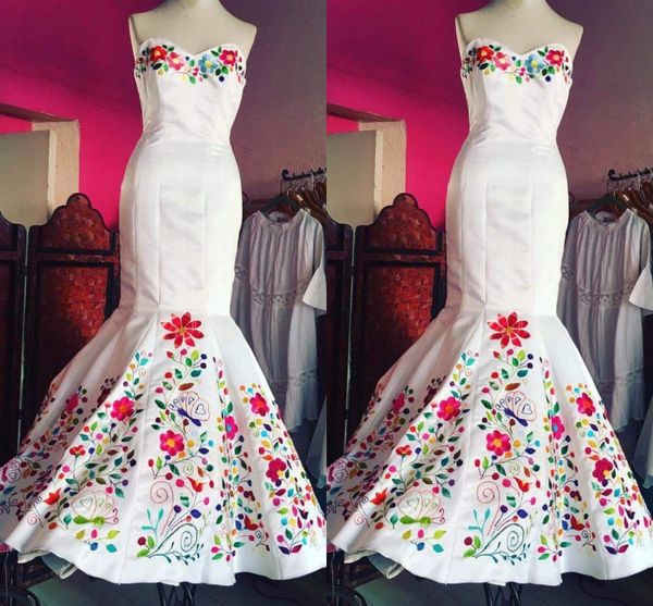 

2022 vintage mexican embroidered wedding dress chic white satin sweetheart corset back formal dresses for bride1899