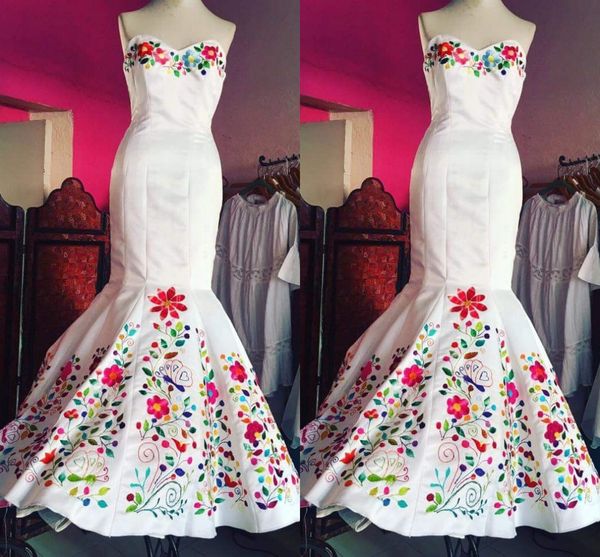 2022 Vintage Mexicano Vestido De Noiva Bordado Chique Branco Cetim Sweetheart Espartilho Costas Vestidos Formais Para Noiva