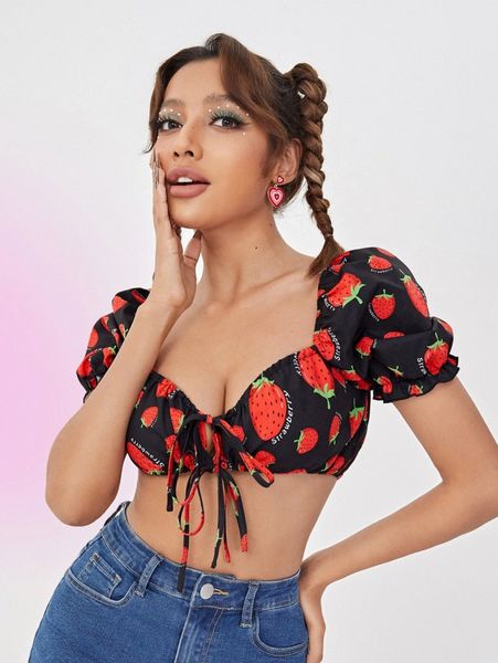 

sweetheart strawberry print knot front crop t9cv#, White