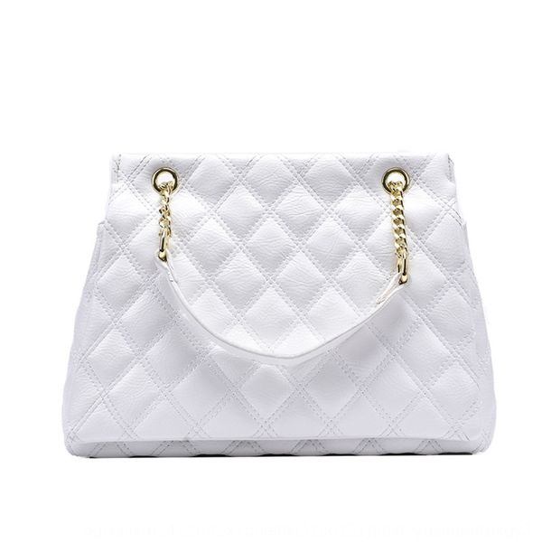 

2020 new style small fragrant lingge chain single shoulder women's bag portable new portablecrossbody women's bagportable bag ylkn