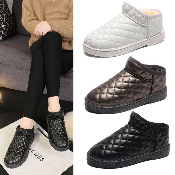 

2020 snow boots women's winter shoes students warm plush inner naked boots round toe antiskid black grey white