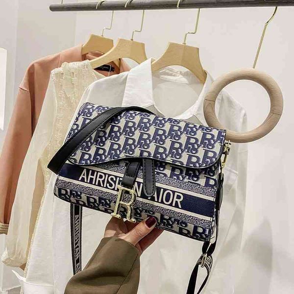 

2022 factory wholesale new ins small women's summer single shoulder armpit portable