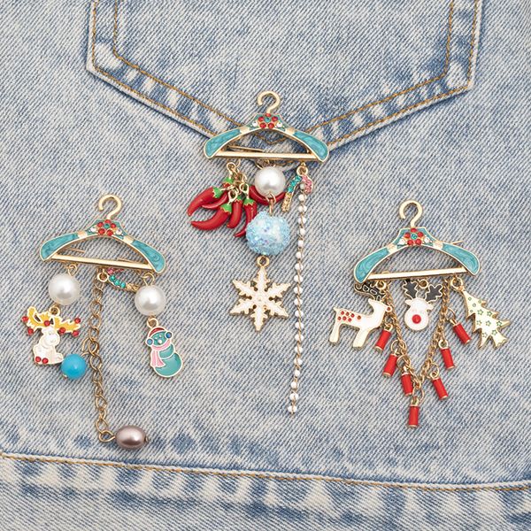 

christmas brooch korean version of ornaments 2020 christmas gift christmas hanger elk snowman cane rhinestone creative pearl brooch