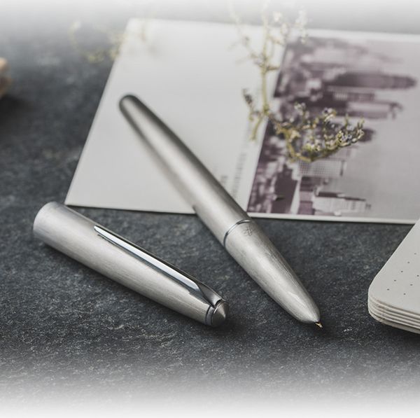 New Hero 100 14K Gold Matte Silver Steel Fountain Pen с преобразователем Классический аутентичные качества Выдающийся письменный подарок Per Pen Set T200115