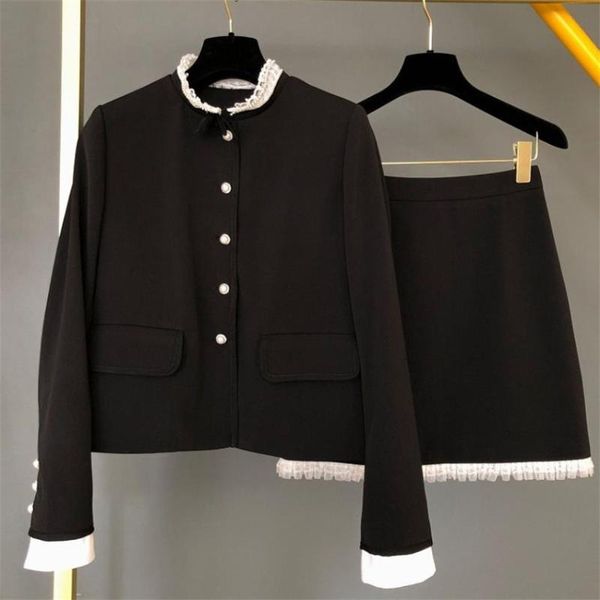 

2020 autumn winter new black suits with skirt female lace stand collar diamond pearl buckle blazer sets, White
