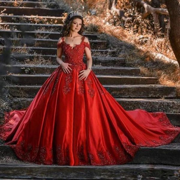 

2021 charming red a-line lace prom dresses beaded formal middle east long special occasion party evening gowns bandage back plus size, Black;red