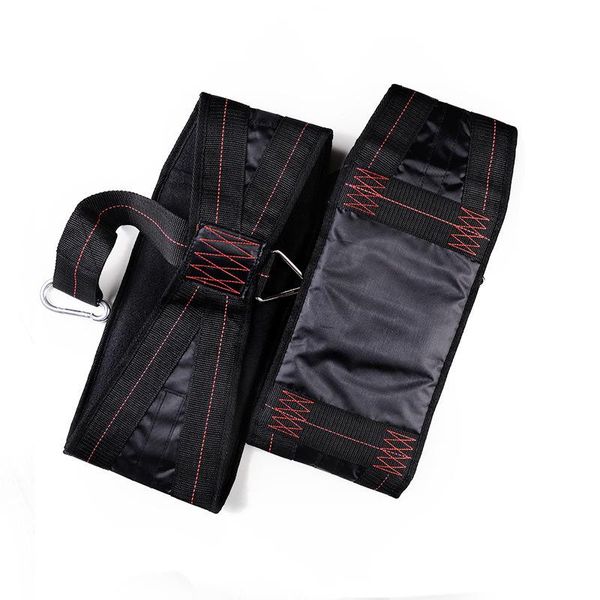 

подвеска в брюшной полости ремень подтягивает мышечную корпус, висит тренировка, поднимаясь, поднятие руки горизонтальный бар висит ремешок