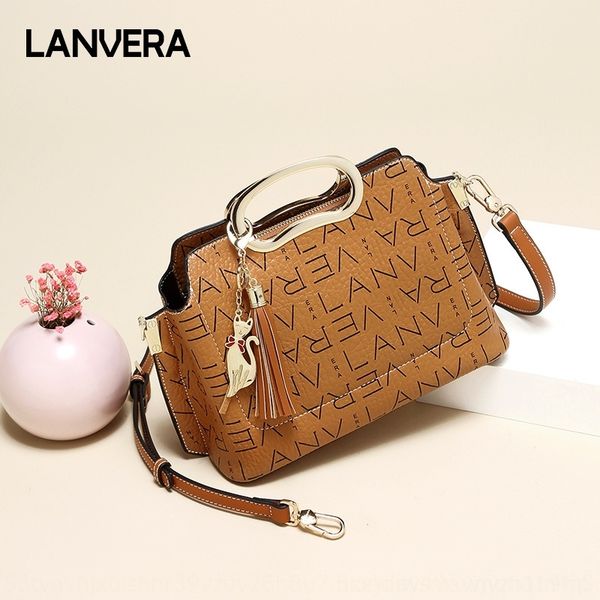 

hpk9u bags 2020 shoes fashion fashion women's women bag bags new old pattern versatile one shoulder messenger girl tassel women's