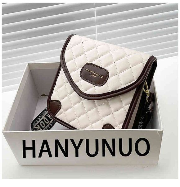 

2022 factory outlet this year's popular women's fashion versatile broadband messenger lingge autumn small square bag uf1q