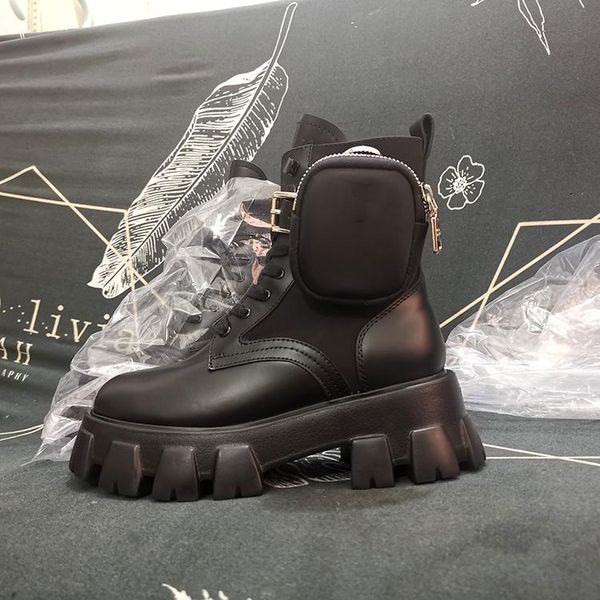 

rois boots woman 2020 winter new style demin combat boots leather military style detachable nylon pouch wallet boots woman, Black