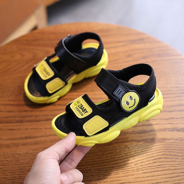 

korean girls' 2020 new boys' and baby bear sandals summer children's soft bottom smiling face beach sho, Black;red
