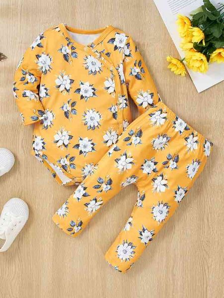 

baby allover floral print bodysuit & leggings she, White