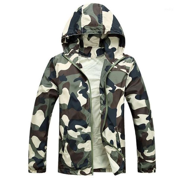 

2020 mens outwear thin jackets coats fashion camouflage jacket summer male hooded sunscreen coat, Black;brown