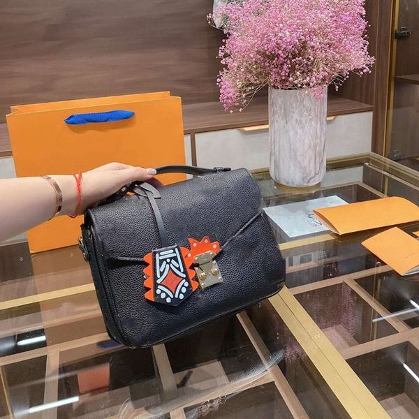 

designer shoulder bags postman bag fashion women handbag genuine leather detachable shoulder strap crossbody bag two color with box