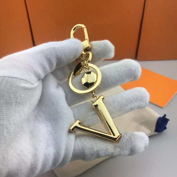 

metal drop oil key chain fashion car fashion key chain handbag accessories brand creative luxury key chain gift box 03, Silver