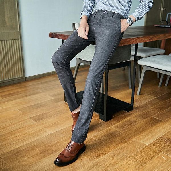 

2020 spring new men's suit pant casual business dress pants plaid slim fit office formal trousers male clothing pantalon costume1, White;black