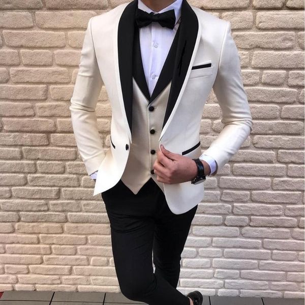 Abiti da uomo Blazer Ultimi disegni della mutanda del cappotto Bianco da uomo per abito da sposa Giacca da sposo Tuxedo Slim Fit Costume Pour Hommes Te334w