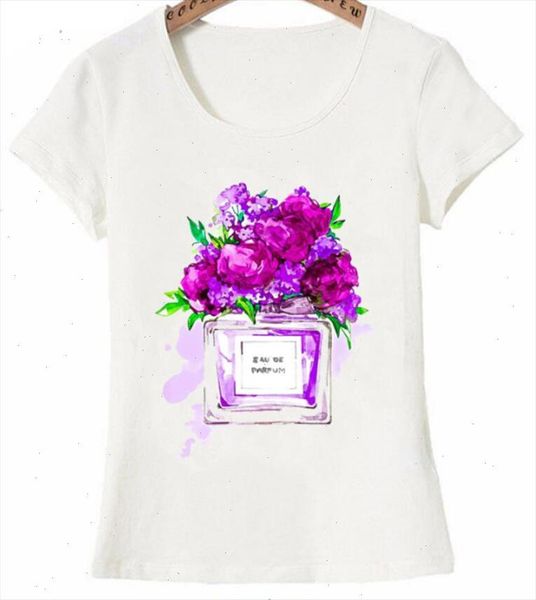 

flacon de parfum aquarelle peint la main avec fleurs violet rose bleu t shirt vogue femmes t shirt mode fille de rue, White
