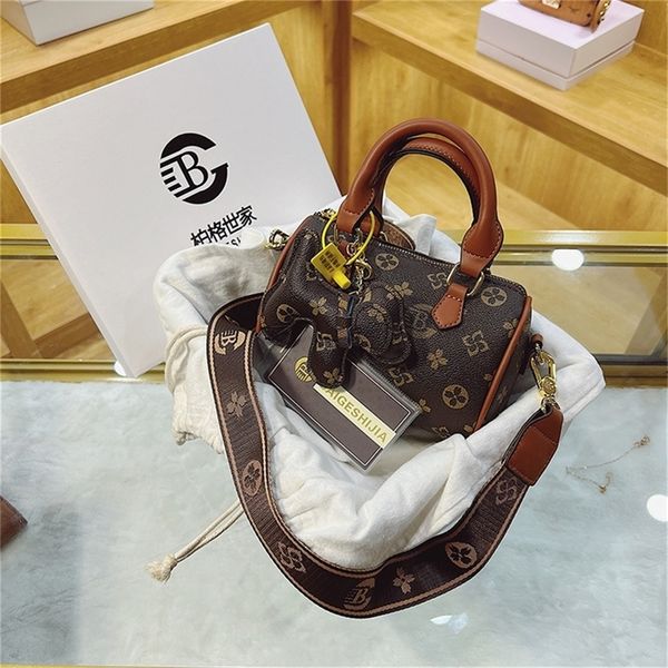 

outlet sale 80% off new old flower pillow bag single shoulder messenger hand fashion versatile