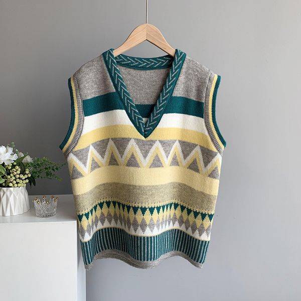 

new 2021 v-neck vest sleeveless knitted vintage argyle print all match loose style cute sweater casual women pullovers di12, Black;white