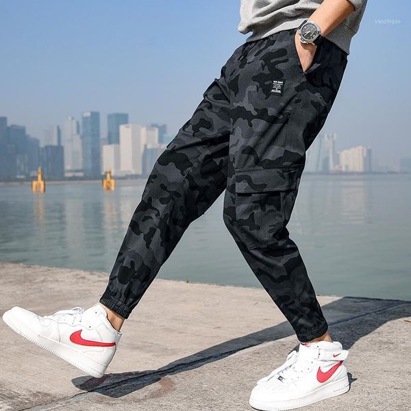 

male popular beam foot trousers new age season leisure trousers han edition tide relaxed joker camouflage nine points1, Black