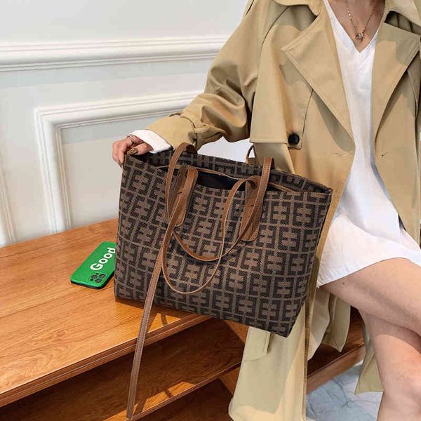 

75% off handbag factory store on autumn and winter large capacity old flower single shoulder simple mommy tot trend