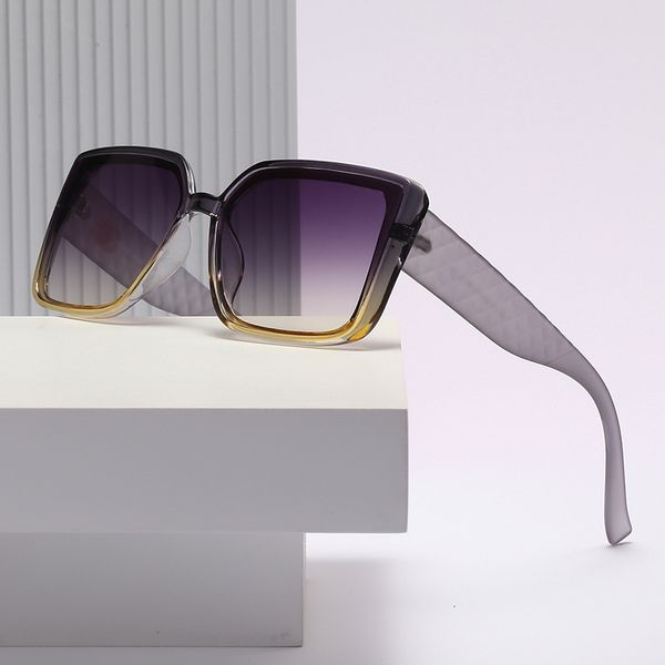 

2021 new arrival in fashionable sunglasses woman oversized square frame design retro vintage mark gradient diving fishing goggles w8de, White;black