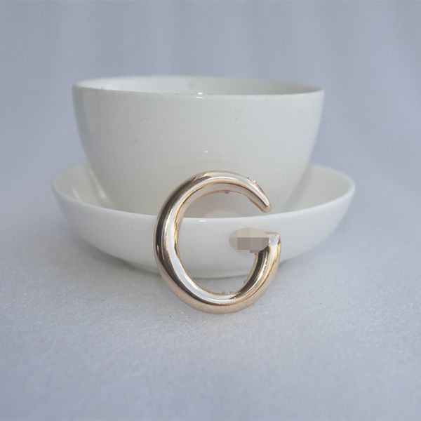 

sell women english alphabet alloy brooch statement designer fashion brooches pins jewelry gold silver lapel pins corsage party gifts, Gray