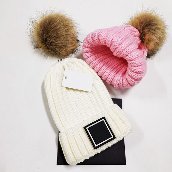 

2021 wholesale beanie new winter caps hats women bonnet thicken beanies with real raccoon fur pompoms warm girl caps snapback pompon iulglg, Blue;gray