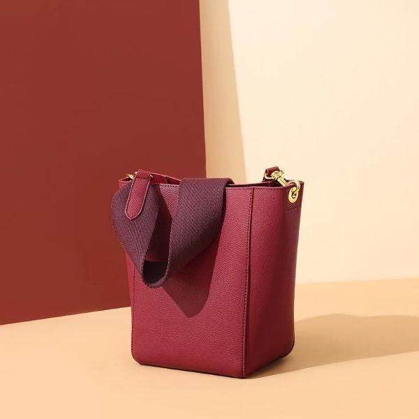 

designers leather 2020 wide shoulder simple messenger female shoulder bag bucket bag strap purses solds womens new handbags bags gqorl