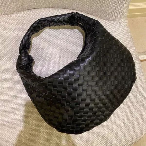

designer branded ins super net red king xiaojing ahigo same woven one shoulder handbag armpit bag female 2020 new style