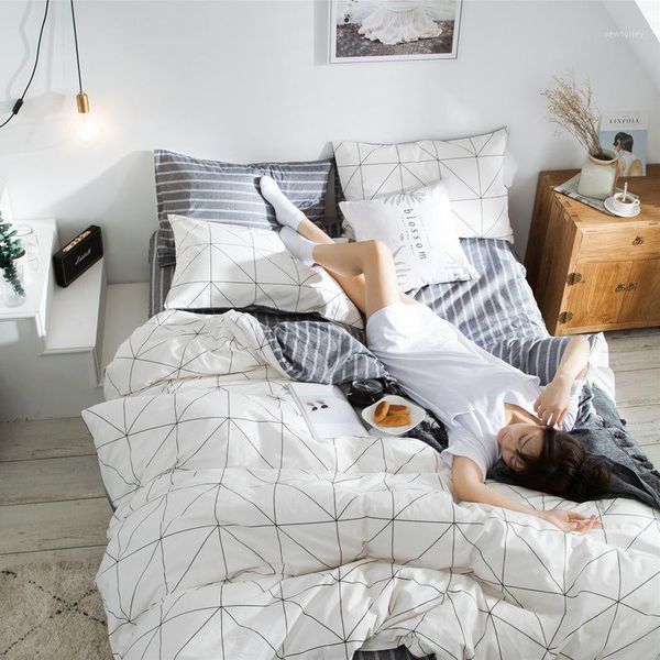 

bedding sets selling cotton n suit striped/plaid/geometric pattern/animal/plant for family/el/dormitory1