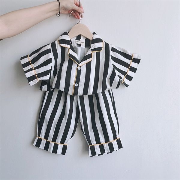 

boys girls pure cotton summer pajama sets 2020 kids striped short sleeve t shirt and cropped trousers clothing sets y200704, Blue;red