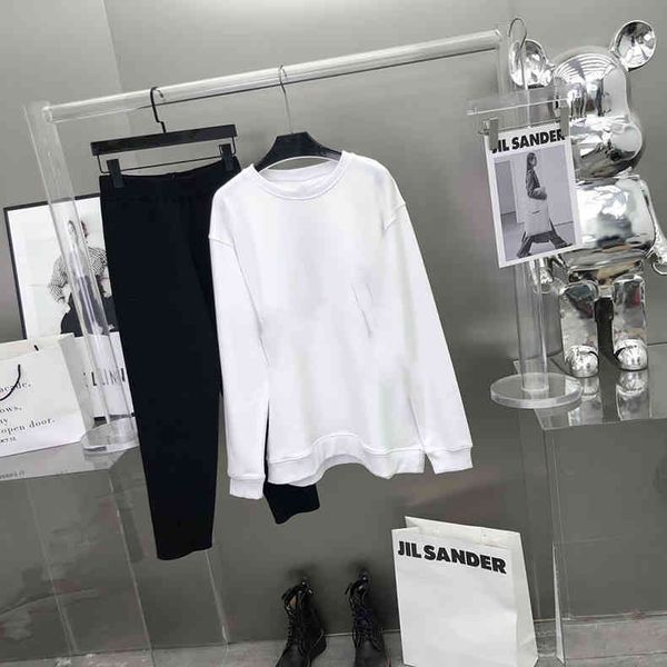 

vintage new cartoon bear couple sweater round neck sweater fashion commuting 022403 clothing sale, Black