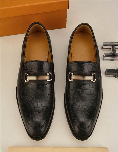 

2020 new genuine leather designer men's dress shoes handmade office business wedding blue black luxury slip on formal oxfords mens shoe
